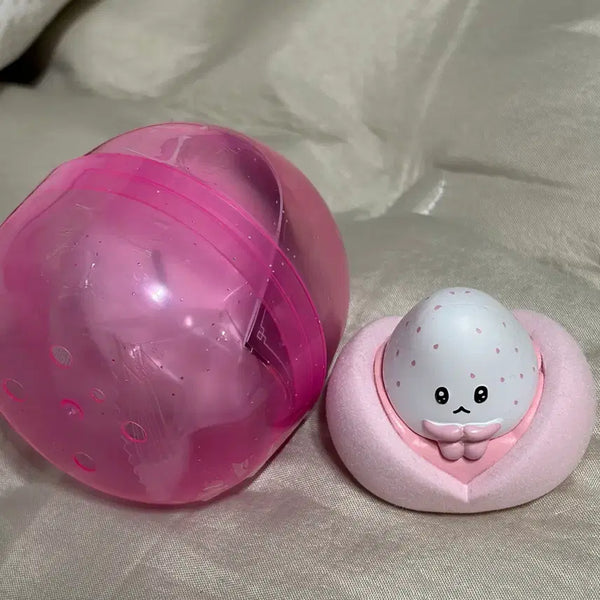 [BUNJANG] Daifuku Strawberry Mochi Gachapon / 다이후쿠 - 딸기 찹쌀떡 가챠