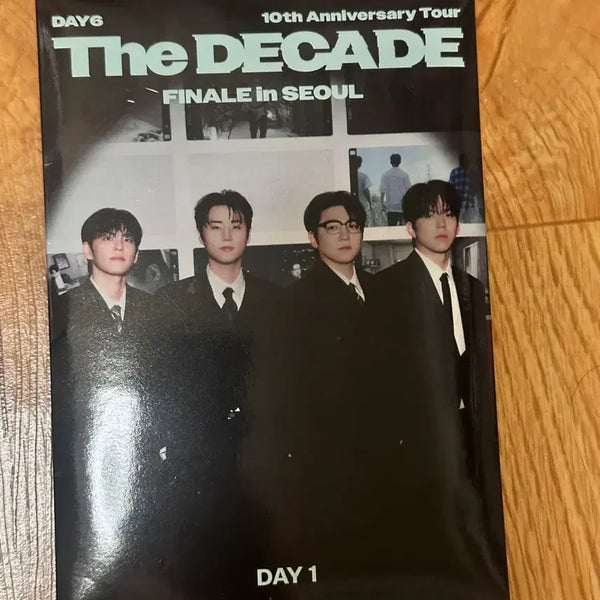 [BUNJANG] Day6 The DECADE Finale in Seoul First Concert Admission Gift Sealed / 데이식스 첫콘 입장기프트 양도합니다