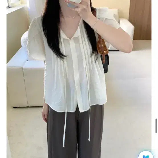 [BUNJANG] nid Plot Pin Tuck Loose Fit Short Sleeve Blouse / 니드(nid) 플롯 핀턱 루즈핏 반팔 블라우스