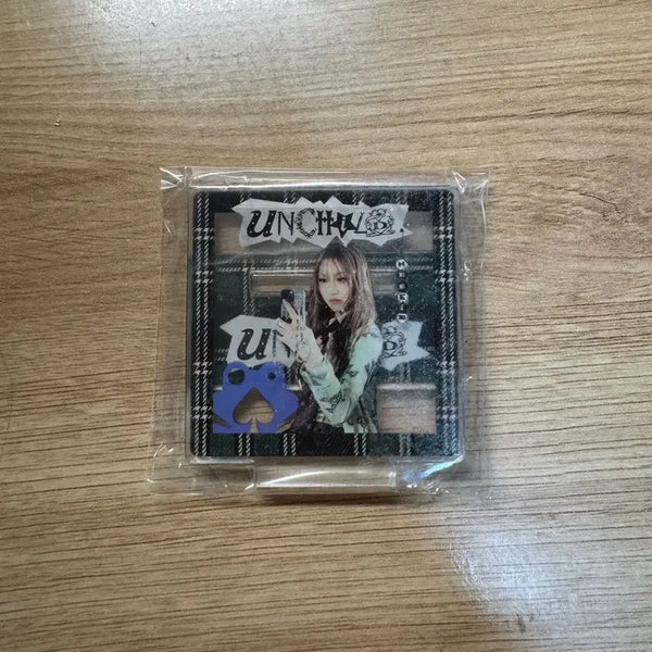 [BUNJANG] Unchild Hikky Popup Acrylic Standee / 언차일드 히키 팝업 아크릴