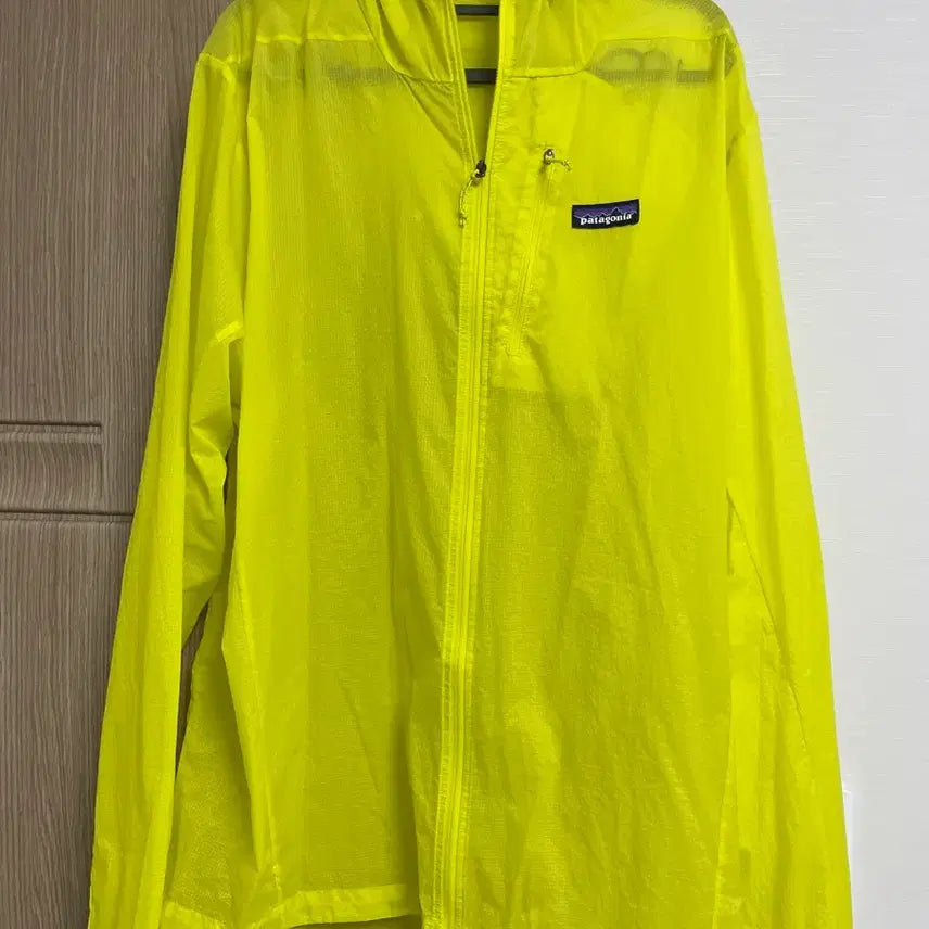 [BUNJANG] Patagonia Houdini Windbreaker Yellow (Size L) / 파타고니아 후디니 바람막이 엘로우
