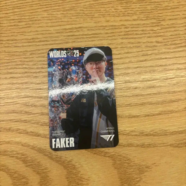 [BUNJANG] T1 Faker Worlds Champion Photocard / T1 2025 페이커 월즈우승 포토카드 worlds champion