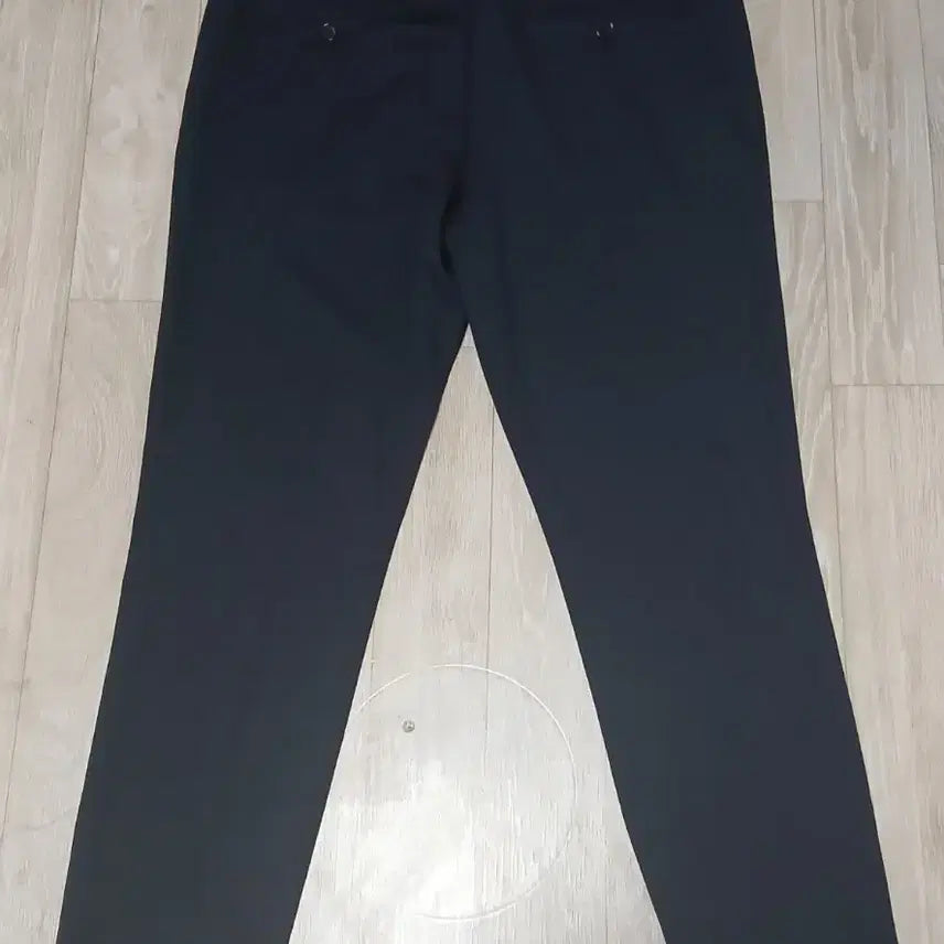 [BUNJANG] H&M Luxury Navy Slim Fit Cropped Trousers Size 36 / (새제품) H&M 럭셔리 네이비 슬랙스 크롭 36 슬림핏