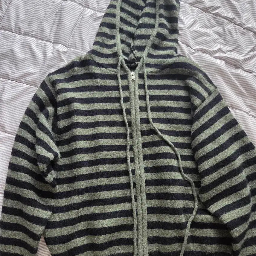 [BUNJANG] Stripe Colorblock Two-Way Relaxed Fit Hoodie Zip-up / 스트라이프 배색 단가라 투웨이 루즈핏 후드집업
