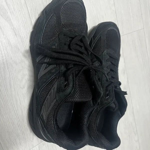 [BUNJANG] New Balance 990v5 Triple Black Sneakers / 뉴발란스 990v5 트리플블랙 270
