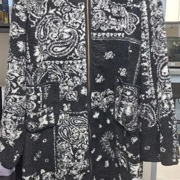 [BUNJANG] Mimisiel Paisley Fleece Zip-Up Outerwear / 미미씨엘 페이즐리 후리스 집업