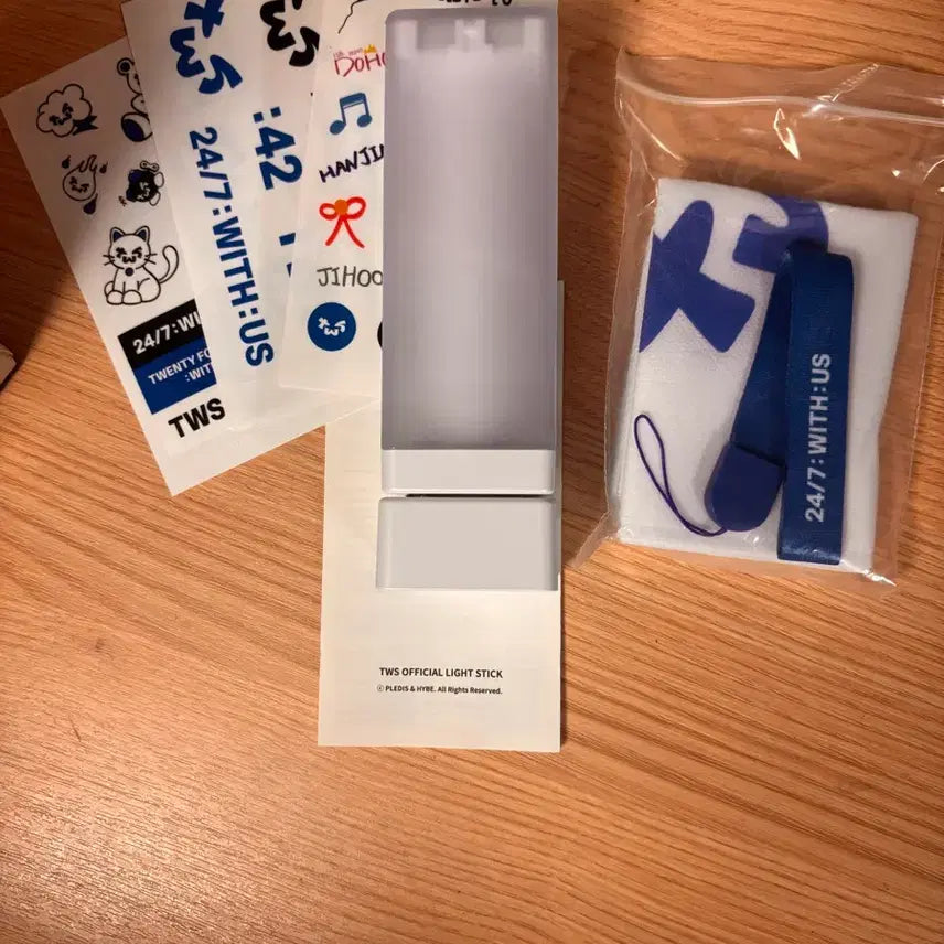 [BUNJANG] TWS Official Lightstick Unsealed / 투어스 응원봉(단순개봉)