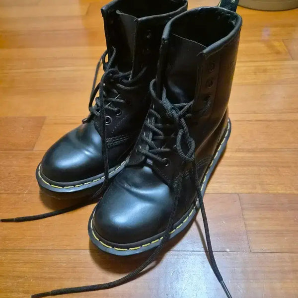 [BUNJANG] Dr. Martens 1460 Smooth Leather Boots UK 4 (US 6, EU 37) / 닥터마틴 1460 UK 4 230