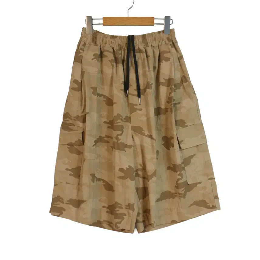 [BUNJANG] Military Cargo Shorts Camouflage Print Elastic Waist Wide Fit Pants / 밀리터리 카고 반바지 프리 카모 밴딩 와이드 팬츠