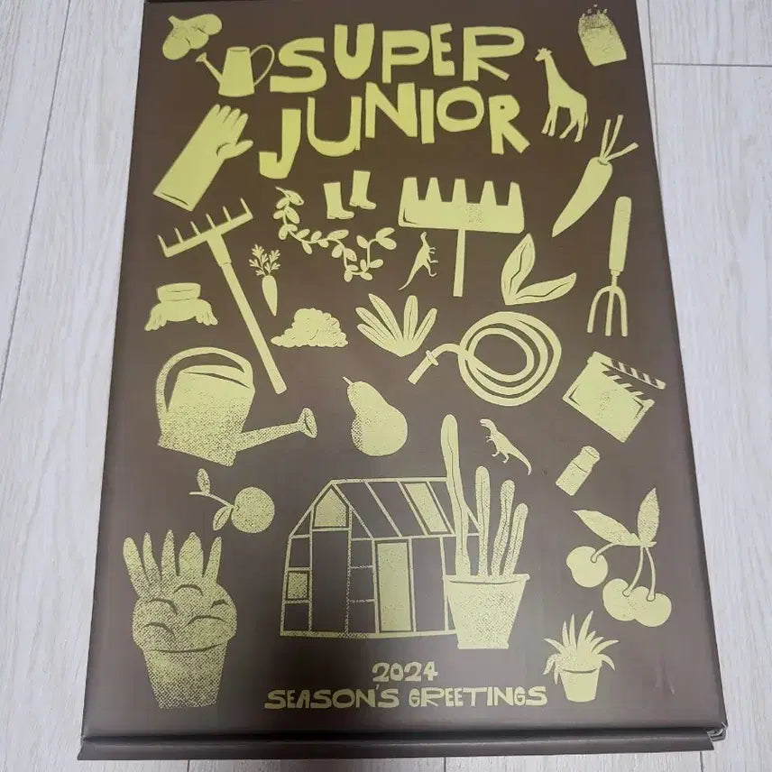 [BUNJANG] Super Junior 2024 Season's Greeting / 슈퍼주니어 2024 시즌그리팅