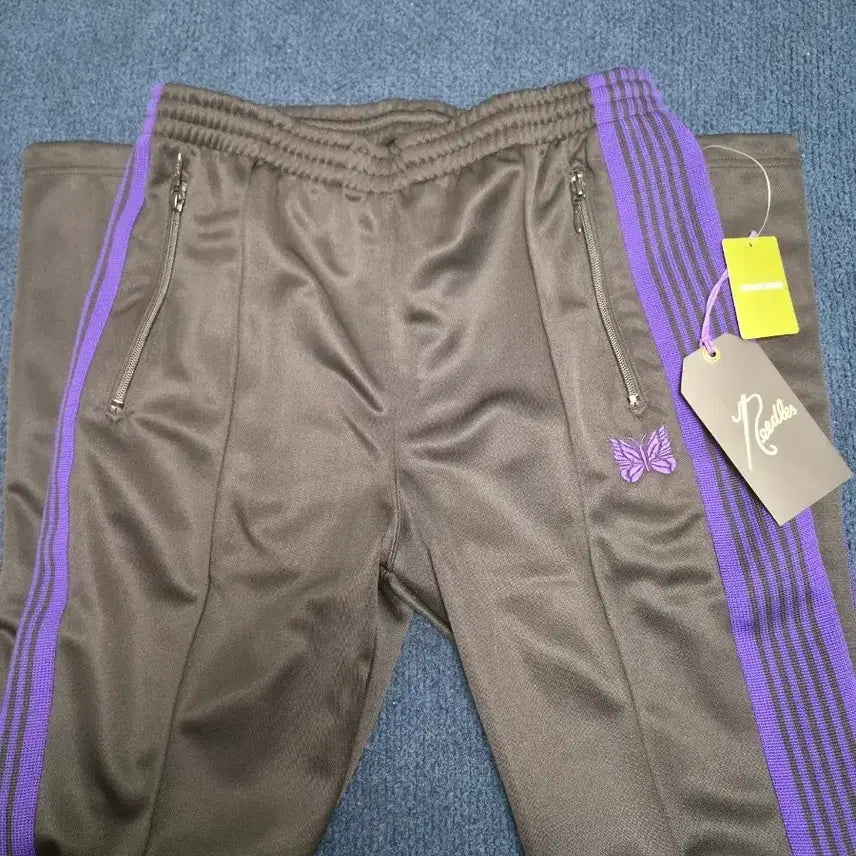 [BUNJANG] Needles Track Pants Narrow Fit (Set of 4) / [새상품] 니들스 트랙팬츠 내로우핏 s  4장 일괄