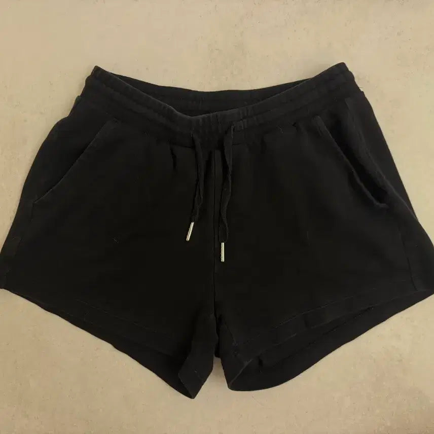 [BUNJANG] Musinsa Standard Women's Round Shorts XS / 무신사 스탠다드 우먼 우먼즈 라운드 쇼츠 xs