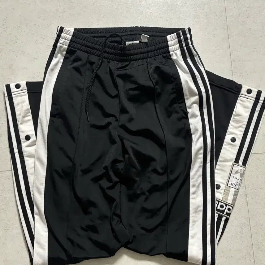 [BUNJANG] Adidas Adibreak Track Pants / 아디다스 아디브레이크 바지