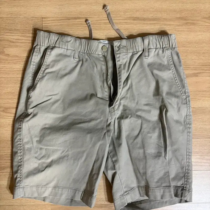 [BUNJANG] Levi's Easy Shorts Beige / 리바이스 Levi's 이지 쇼츠 반바지 베이지
