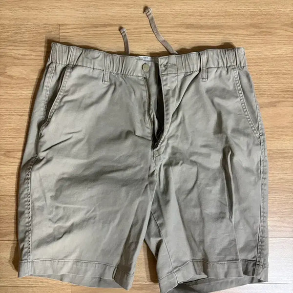 [BUNJANG] Levi's Easy Shorts Beige / 리바이스 Levi's 이지 쇼츠 반바지 베이지