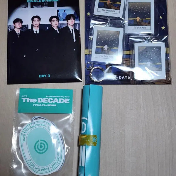 [BUNJANG] Day6 Encore Concert Final Concert Entry Gift, Slogan, and Made Zone Bundle Set / 데이식스 앙콘 막콘 입장기프트+슬로건+마데존