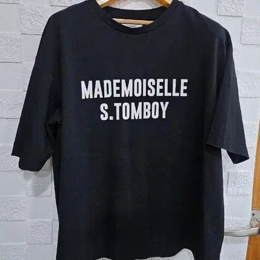 [BUNJANG] Studio Tomboy Black Short-Sleeve T-Shirt (Free Size) / (P)스튜디오 톰보이 반팔 티셔츠 블랙 F
