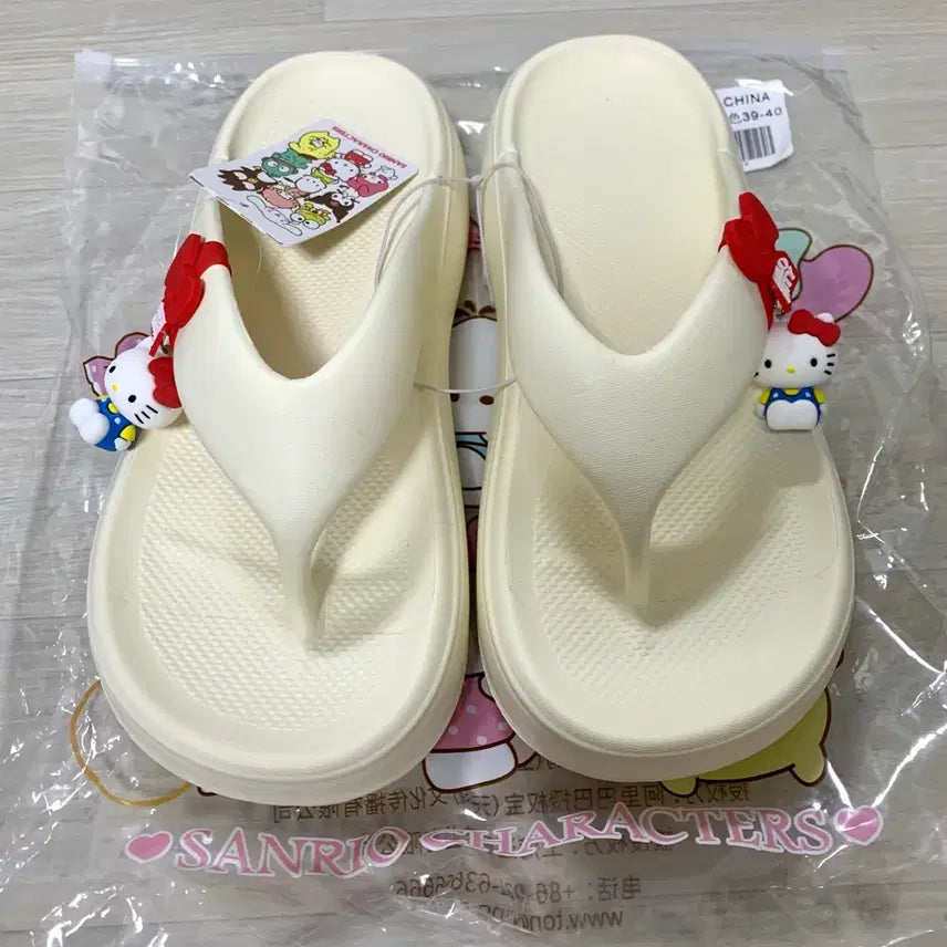 [BUNJANG] Sanrio Hello Kitty White Flip-Flop Slippers 250mm / 산리오 헬로키티 화이트 쪼리 슬리퍼 250mm