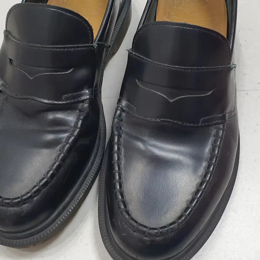 [BUNJANG] Dr. Martens Abbott Penny Loafers UK7 (Approx. 260mm) / 닥터마틴 에보트 페니로퍼 UK7 (260정도)