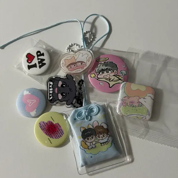 [BUNJANG] DAY6 Young K Wonpil Pin Button Keyring Bundle Set / 데이식스 영케이 원필 비공굿 핀버튼 키링 영필