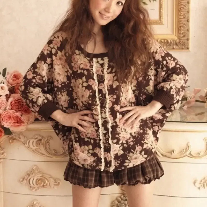 [BUNJANG] LIZLISA Chocolate Brown Floral Knit Top / LIZLISA 리즈리사 초코 브라운 플로럴 니트 라떼갸루