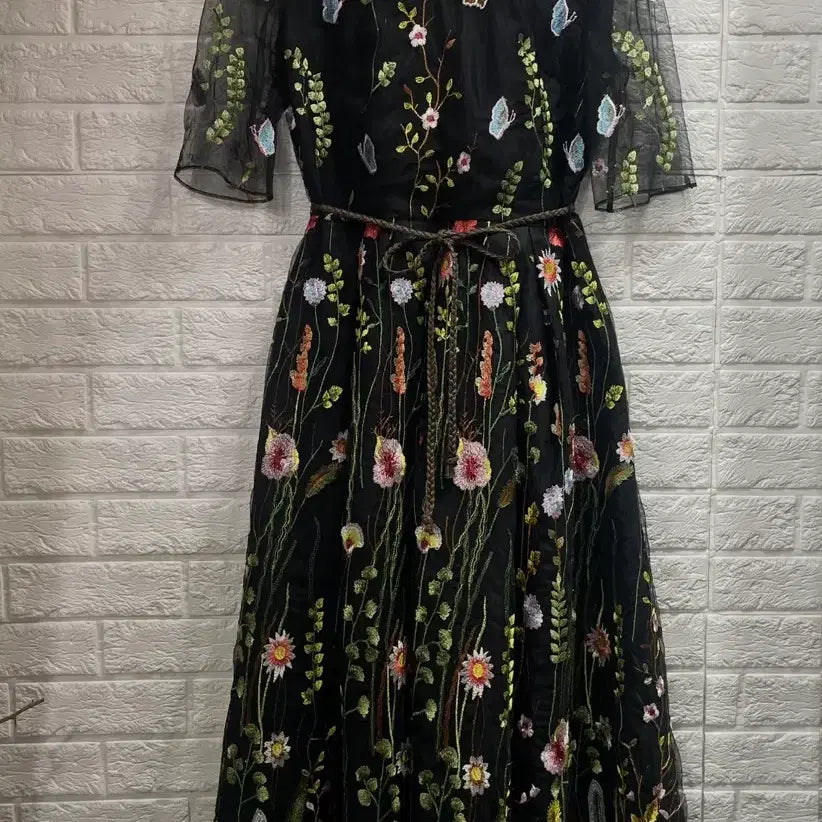[BUNJANG] MOJO.S.PHINE Sheer Floral Embroidery Flare Long Dress Size 66 / 모조에스핀 시스루 플라워자수 플레어롱원피스66:) 하객룩파티룩행사룩연주회