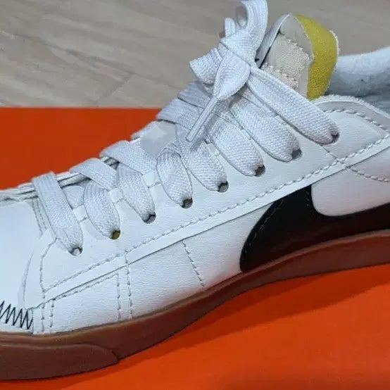 [BUNJANG] Nike Sneakers White/Black / 나이키 스니커즈 280미리