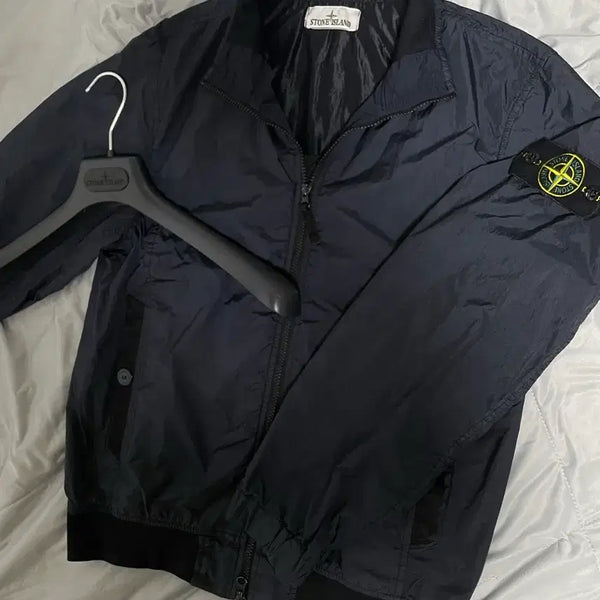 [BUNJANG] Stone Island 25SS Crinkle Labs Jacket Dark Navy (Size S) / [s] 25ss 스톤아일랜드 크링클랩스 바람막이 자켓 다크네이비