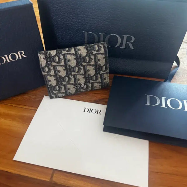 [BUNJANG] Dior Card Holder Full Set with Shopping Bag and Receipt / 디올 카드 지갑 + 풀구성 + 쇼핑백 + 영수증