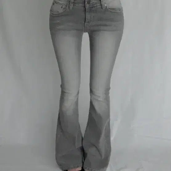 [BUNJANG] Made in Ning Grey Washing Low-Rise Jeans (M) / [새상품 M] ootj 그레이워싱 로우라이즈 메이드미닝