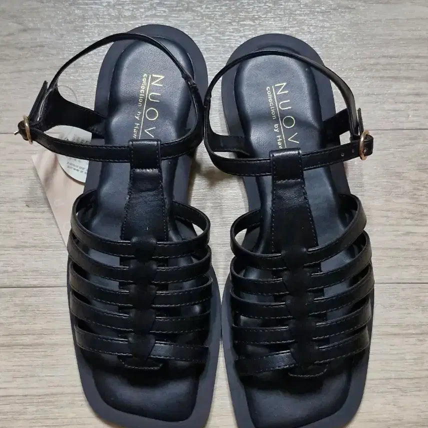 [BUNJANG] Nuovo Fisherman Sandals Size 235 / 누오보 피셔맨 샌들 235사이즈