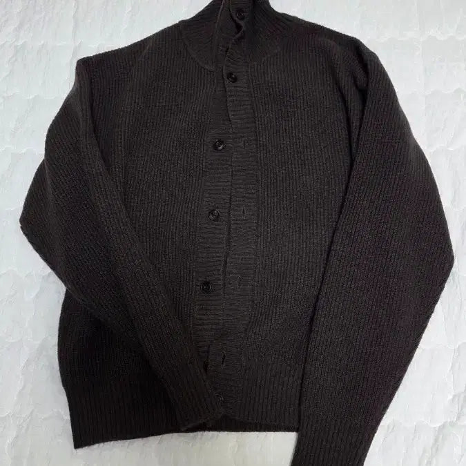 [BUNJANG] m.unionblue Structured Crop Shift Cardigan Khaki Brown / [m]유니온블루 스트럭쳐드 크롭 시프트 가디건 카키브라운