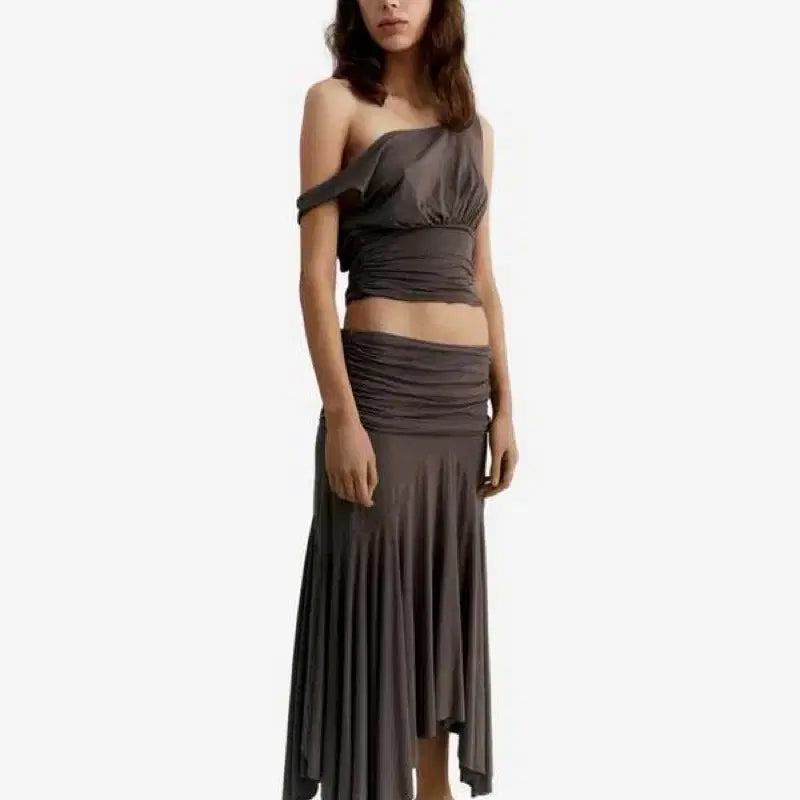 [BUNJANG] Gimaguas Fortuna Midi Skirt (Size M) / Gimaguas Fortuna Midi Skirt (size M)