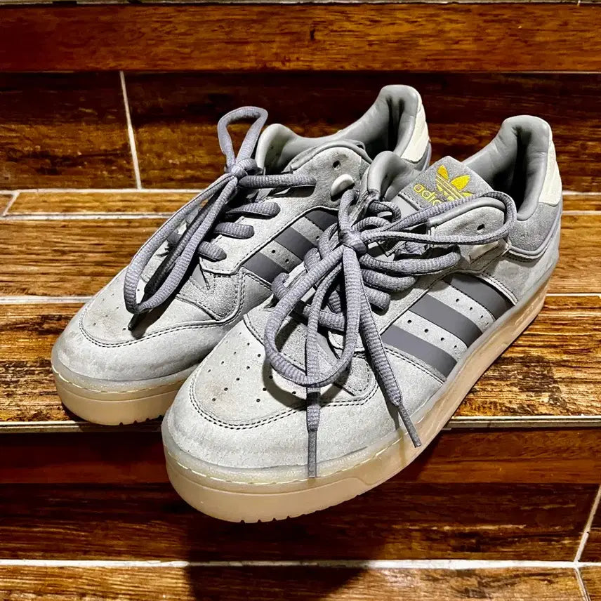[BUNJANG] Adidas Rivalry Low Shoes / 아디다스 라이벌리로우 265