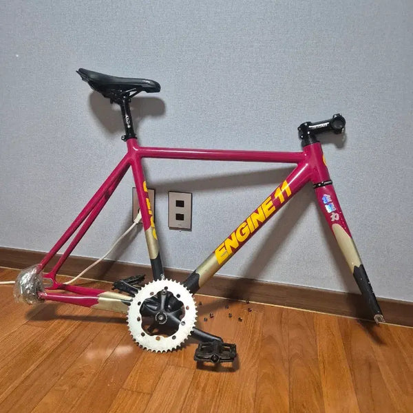 [BUNJANG] Engine11 Crit D Fusia Medium Bicycle / 안팔림 푸시아 반차 초급처 어그로X 엔진11 크릿디