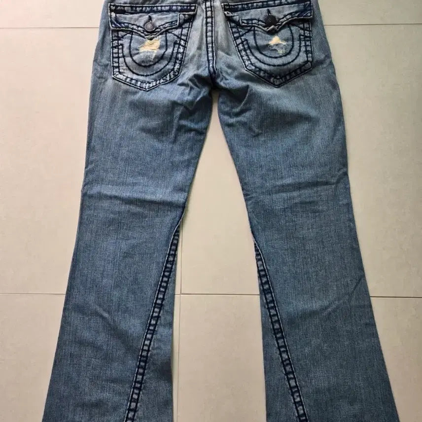 [BUNJANG] True Religion Joey Super T Straight Cut Bootcut Denim Pants / 트루릴리전 조이 수퍼티 사선 부츠컷 데님 팬츠