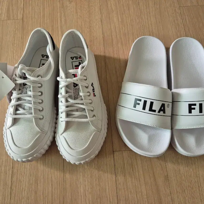 [BUNJANG] Fila Unisex Slippers (Size 220) - New Condition / 휠라 신발 슬리퍼 2개가격 220 새상품