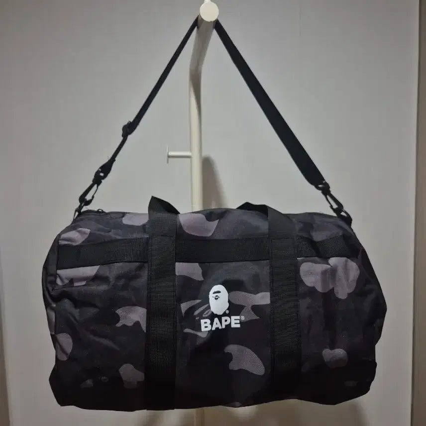 [BUNJANG] BAPE Magazine Supplement Duffle Bag / 베이프잡지부록 더플백