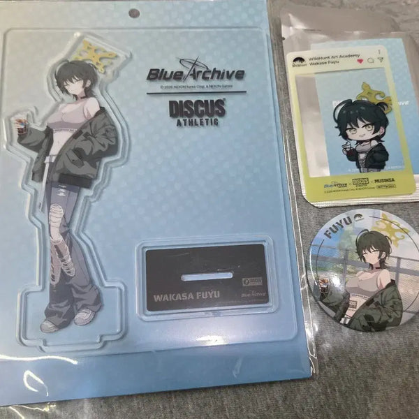 [BUNJANG] Blue Archive Fuyu Set Acrylic Photocard Can Badge / 무신사 블루아카이브 후유 세트 ㅡ 아크릴 포카 캔뱃지
