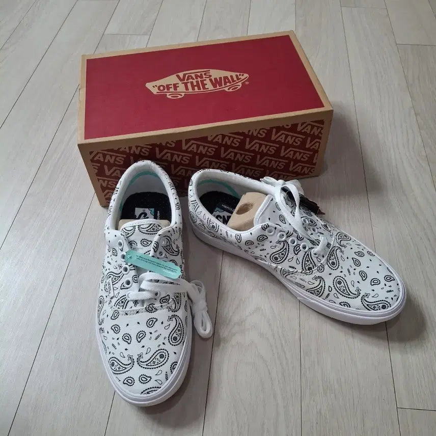 [BUNJANG] Vans ComfyCush Era Paisley Shoes / (새상품) 반스 컴피쿠시 에라 페이즐리 260