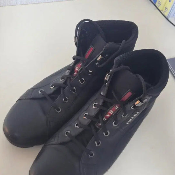 [BUNJANG] Prada Sport Red Tab Hiking High-Top Boots Black UK 7.5 / 프라다 스포츠 레드텝 하이킹 하이탑 부츠 블랙 UK 7.5