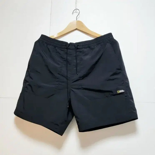[BUNJANG] National Geographic Men's Big Size Lightweight Woven Training Shorts Black / 남성 빅사이즈 내셔널지오그래픽 검정 경량 우븐 반바지 바지 트레이닝복