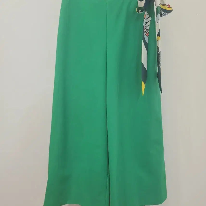 [BUNJANG] LÄTT BY T Green Pattern Scarf Wide Pants / 한섬 래트바이티 스카프 포인트 와이드 팬츠 55~날씬66