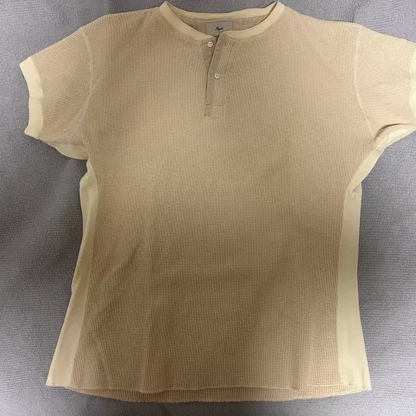 [BUNJANG] Heist Original Waffle Henley Neck T-Shirt Ecru / 헤이스트 오리지널 와플 헨리넥 에크루 (1)