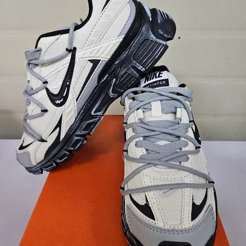 [BUNJANG] Nike Initiator Custom Beige Sneakers / 나 이 키 이니시에이터 커스텀 베이지