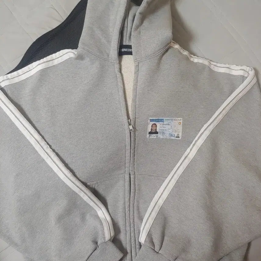 [BUNJANG] Pioneers Hooded Zip-Up Jacket Grey / 파이오니어스 후드