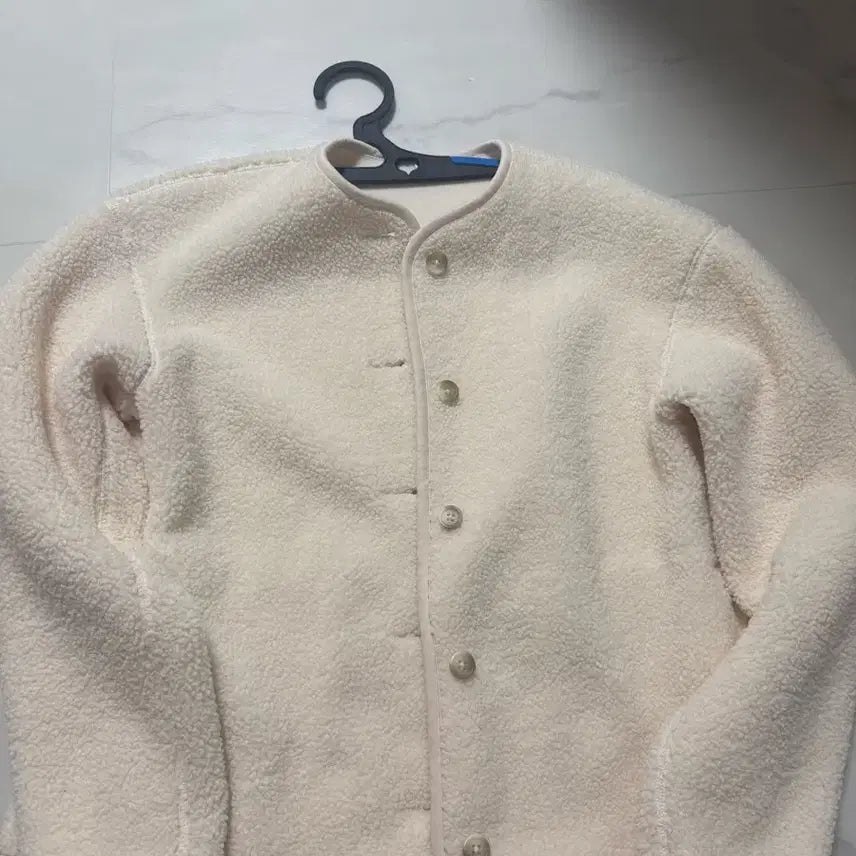 [BUNJANG] Uniqlo Fleece Zip-Up Jacket Ivory / 유니클로 양털 점퍼 아이보리