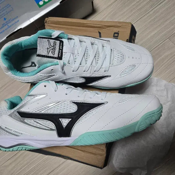 [BUNJANG] Mizuno Men's Badminton Shoes Size 270 / 미즈노 남성 배드민턴화 270사이즈