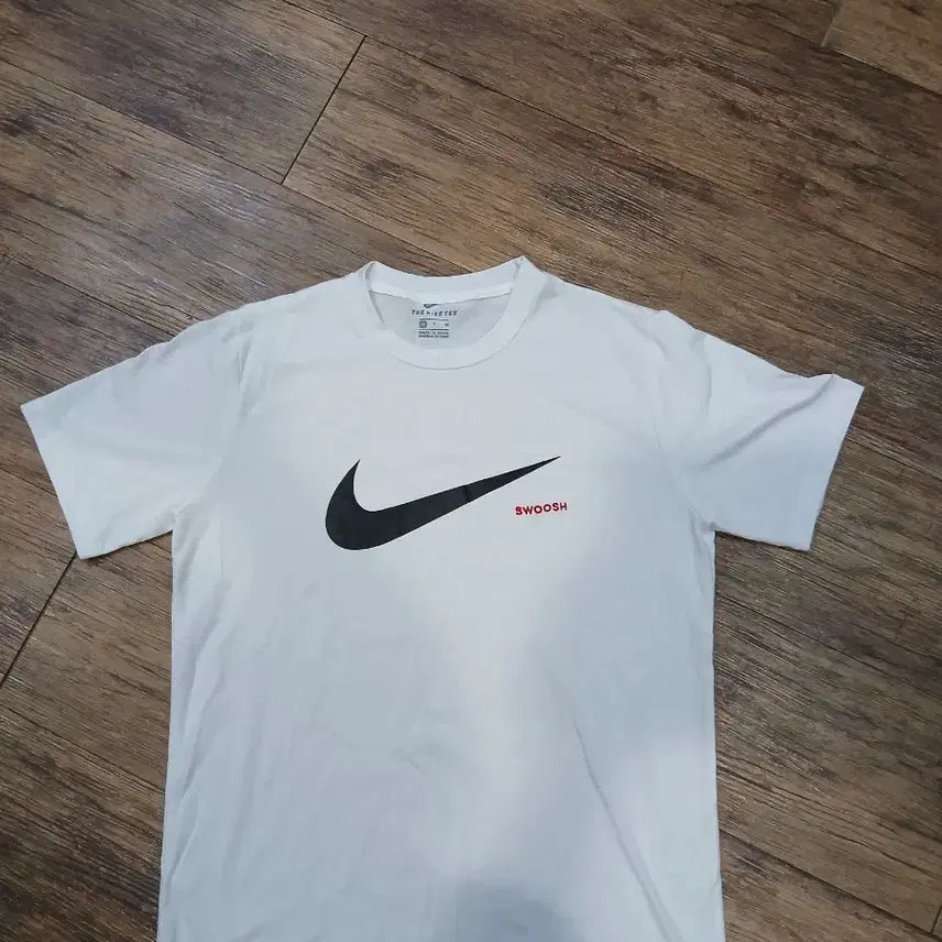 [BUNJANG] Nike Swoosh Short Sleeve T-Shirt White / 나이키 스우시 반팔 티셔츠 화이트