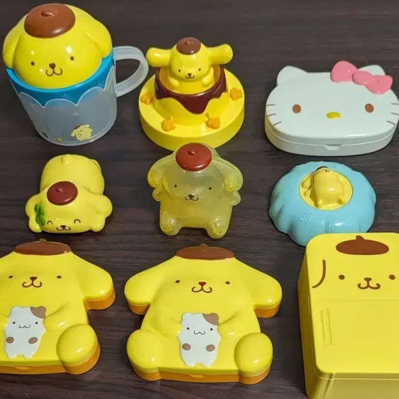 [BUNJANG] Japan McDonald's Happy Meal Pompompurin & Hello Kitty Set (9 pcs) / 일본 맥도날드 해피밀 폼폼푸린, 키티 세트 9종 일괄